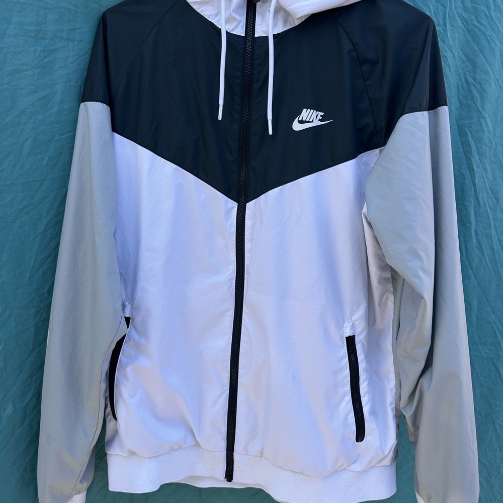 Nike windbreaker